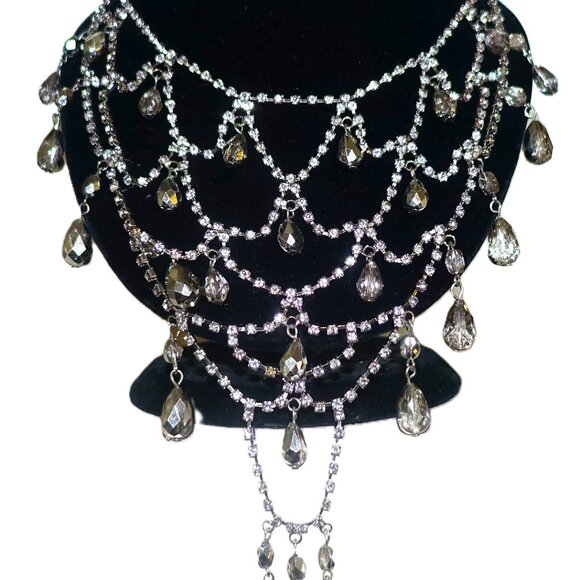 Silver Tone Teardrop Dangle Rhinestones Necklace - Picture 3 of 6